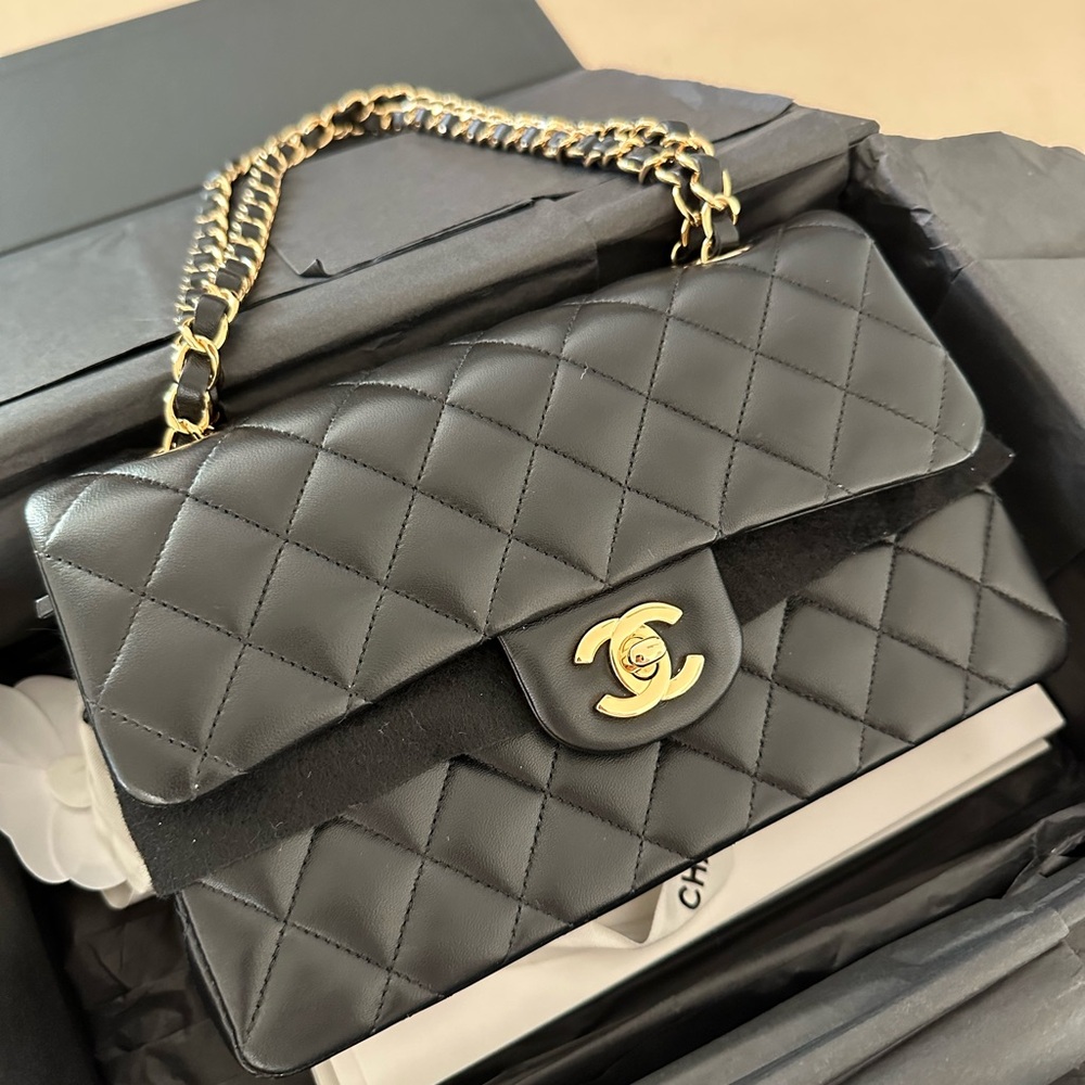 Chanel Black Quilted Leather Bag lambskin GHW small